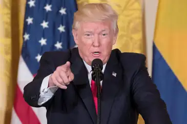 Michael Reynolds/ EFE Presidente dos Estados Unidos, Donald Trump, fala sobre a investigação do FBI a respeito da influência da Rússia nas eleições